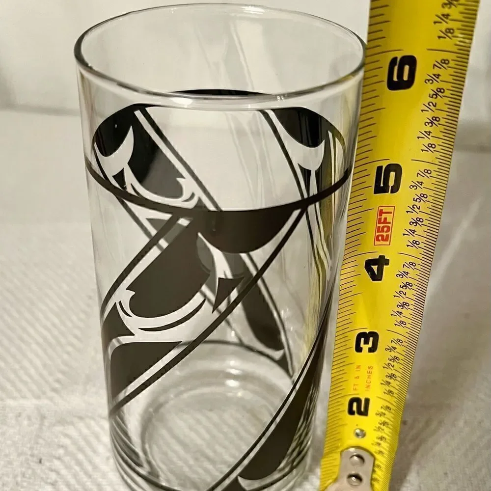Libbey Tumblers Set of 4 With Three Black Diagonal Bands Leaf Design 14 Oz EVC.